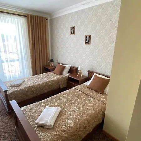 Guest house Three Korony Skhidnytsia