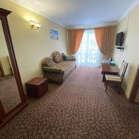 Guest house Three Korony 3*