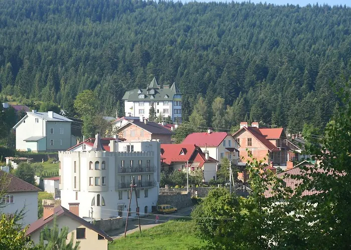 Gasthuis Three Korony Skhidnytsia