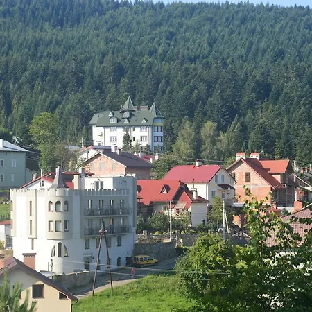 Gæstehus Three Korony Skhidnytsia